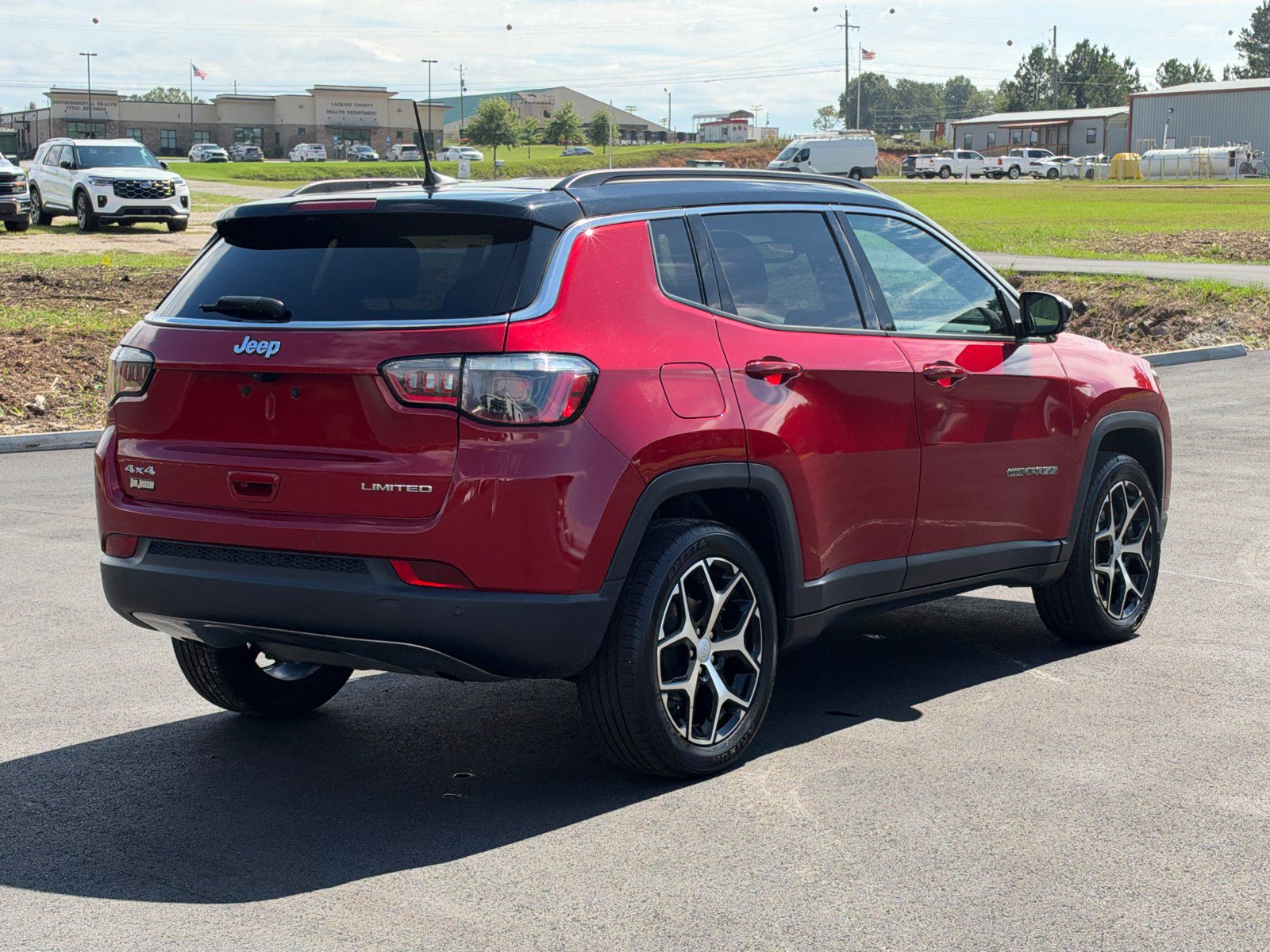 Used 2024 Jeep Compass Limited AWD/4WD image 5
