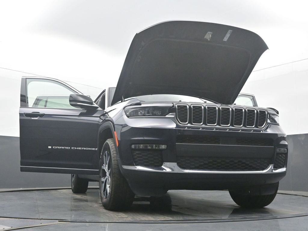 Used 2024 Jeep Grand Cherokee L Limited w/ Trailer Tow Package image 60