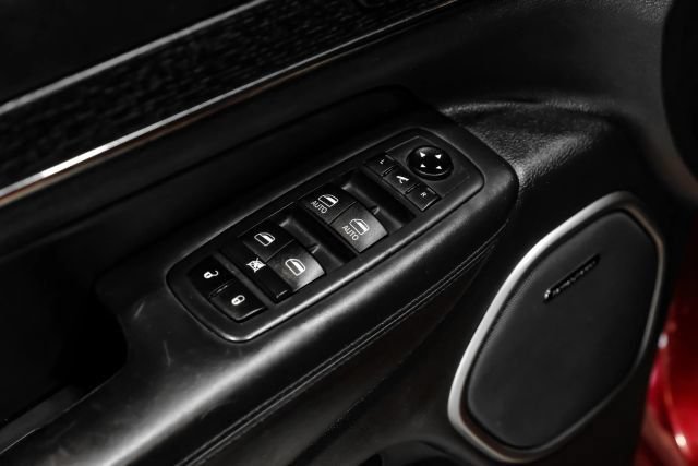 Used 2020 Jeep Grand Cherokee High Altitude AWD/4WD image 38