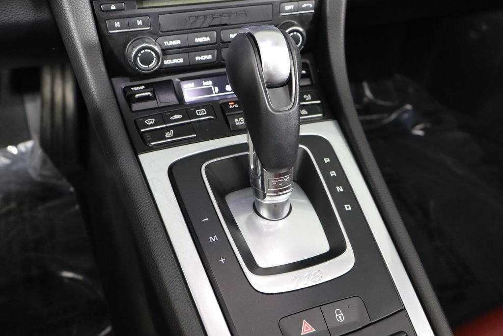 Used 2019 Porsche 718 Boxster RWD image 28