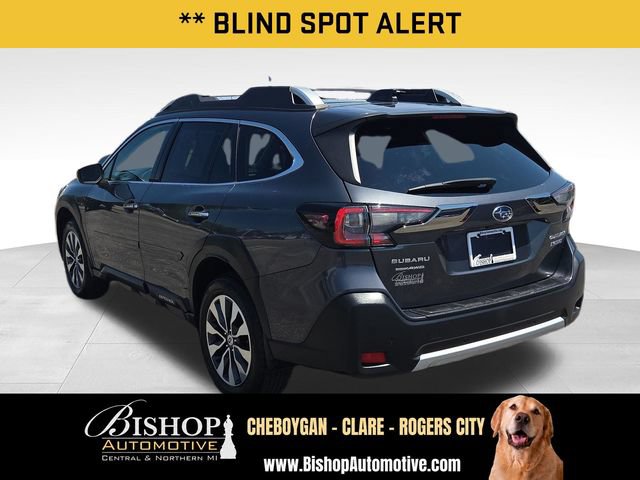Used 2024 Subaru Outback Touring AWD/4WD image 14