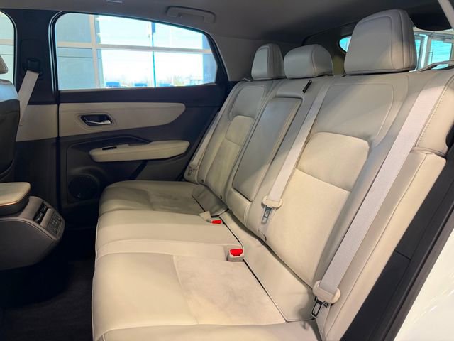 Used 2023 Nissan Ariya AWD image 21