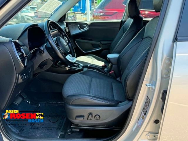 Used 2020 Kia Soul EX FWD image 10