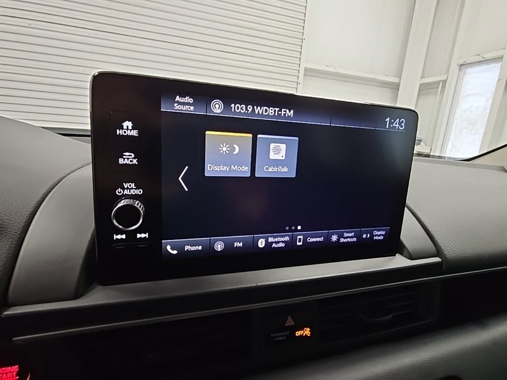 Used 2025 Honda Pilot EX-L image 17