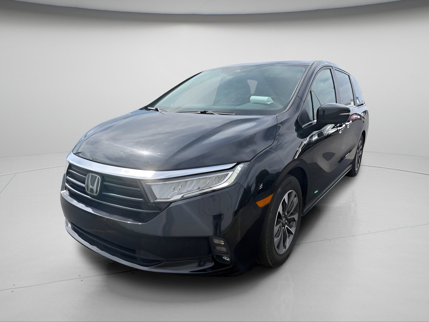 Used 2024 Honda Odyssey EX-L image 2