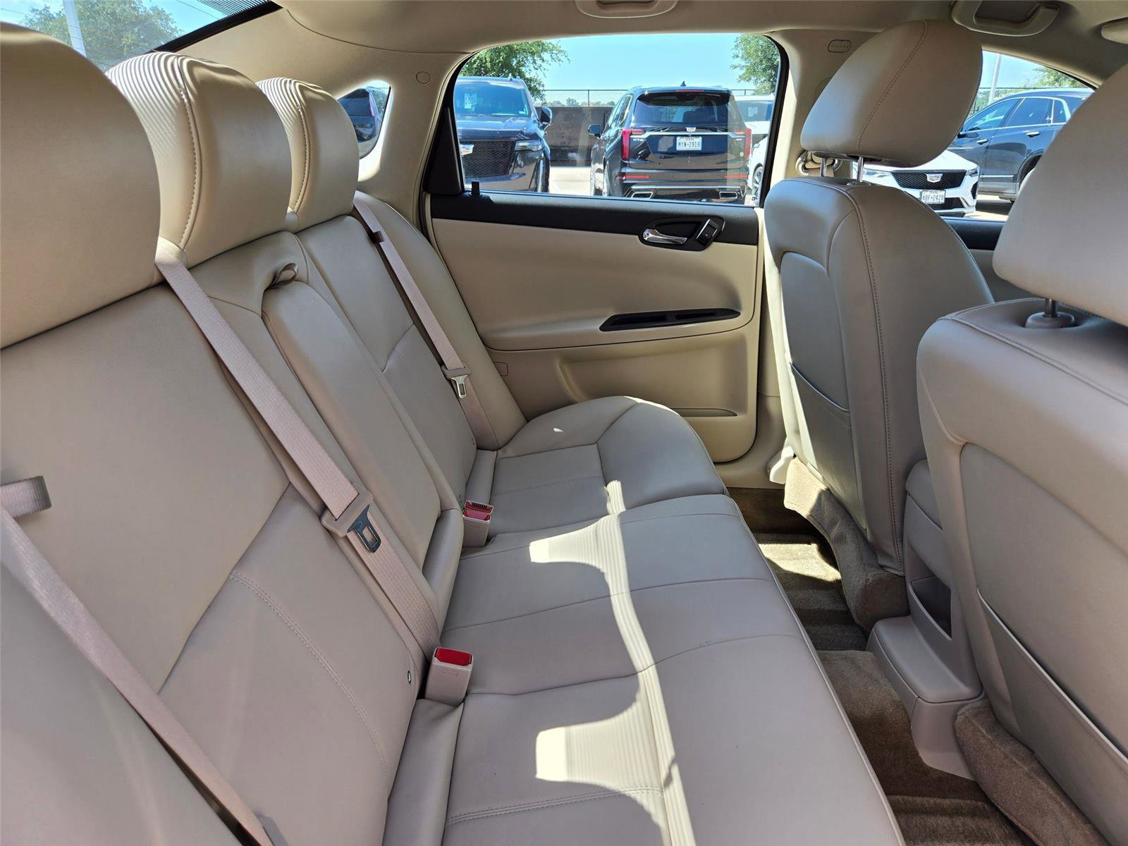 Used 2011 Chevrolet Impala LT w/ Luxury Edition Package FWD image 27