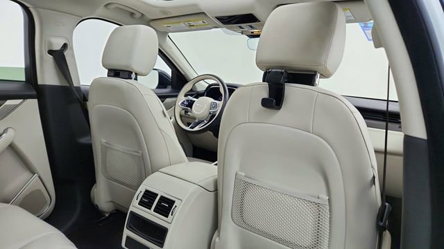 Used 2021 Jaguar F-PACE S image 26
