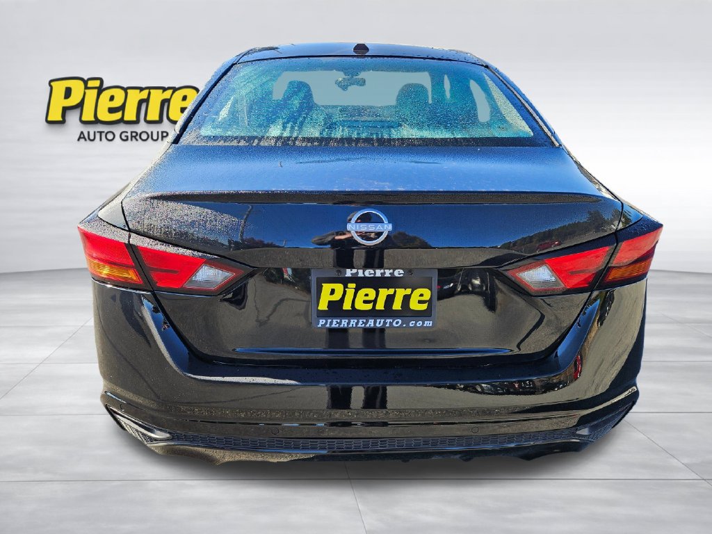 Used 2025 Nissan Altima 2.5 SV FWD image 4