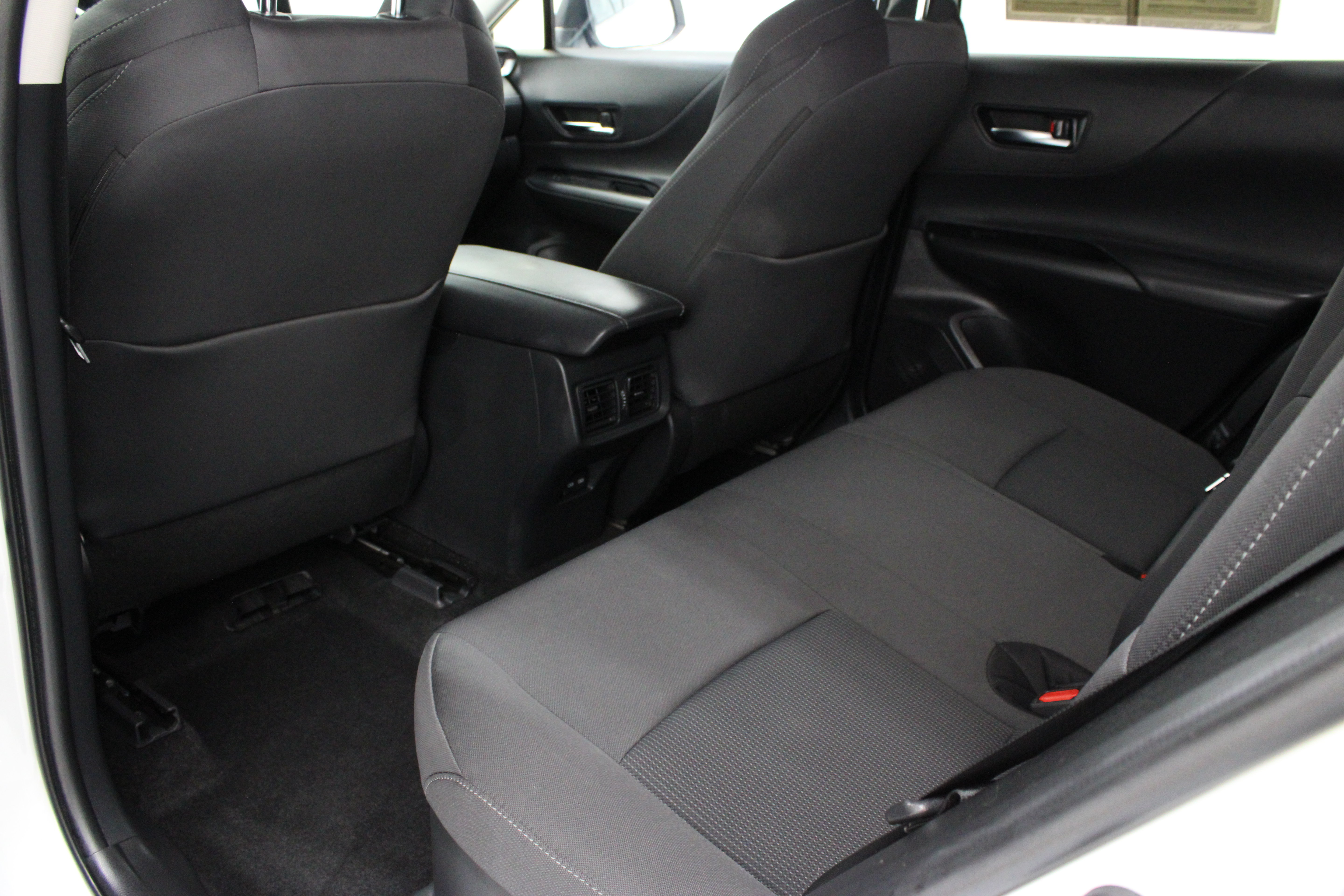 Certified 2023 Toyota Venza LE AWD/4WD image 27