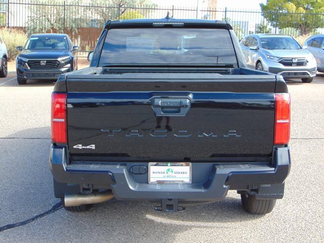 Used 2025 Toyota Tacoma SR5 AWD/4WD image 5