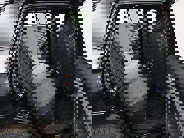 New 2026 Volkswagen Tiguan SE R-Line image 13