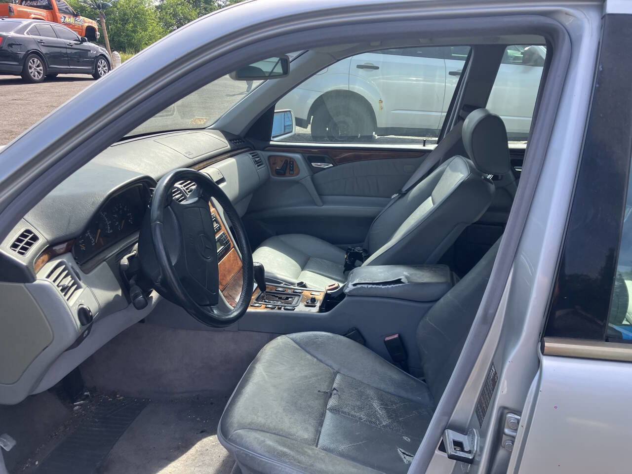 Used 1999 Mercedes-Benz E 430 Sedan image 3