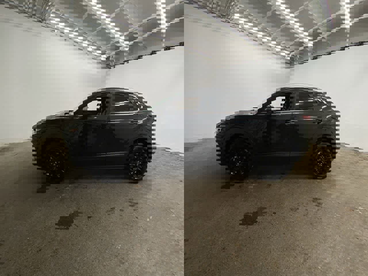 Used 2024 MAZDA CX-30 AWD 2.5 S w/ Select Sport Pkg image 3