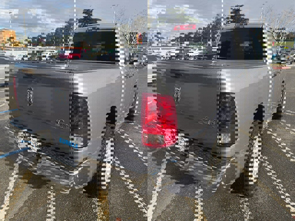 Used 2024 RAM 1500 Classic SLT image 18