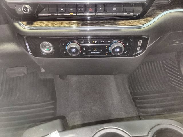 Used 2023 Chevrolet Silverado 1500 LT AWD/4WD image 19