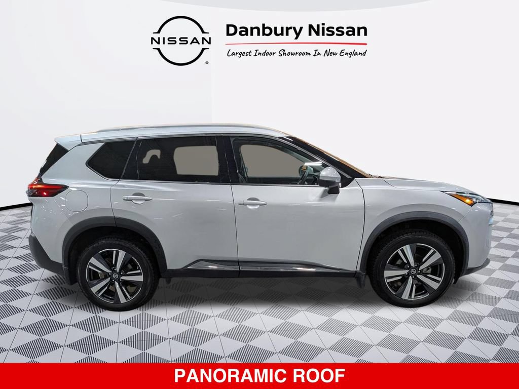 Used 2021 Nissan Rogue SL FWD image 2