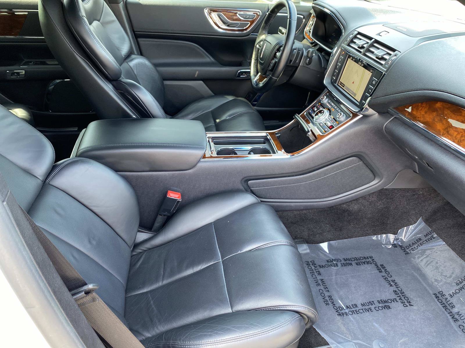 Used 2017 Lincoln Continental Select FWD image 22