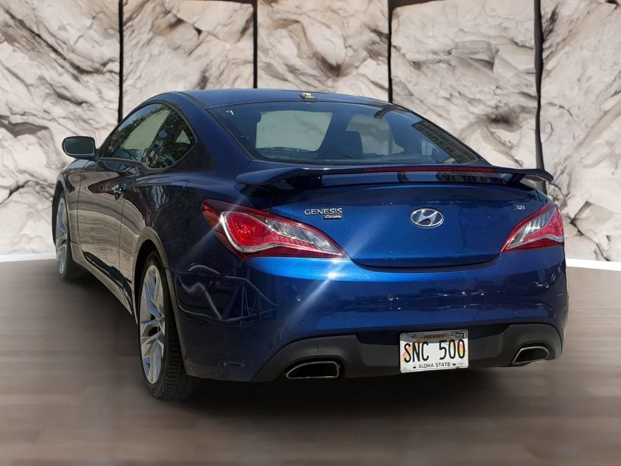 Used 2015 Hyundai Genesis 3.8 RWD image 4