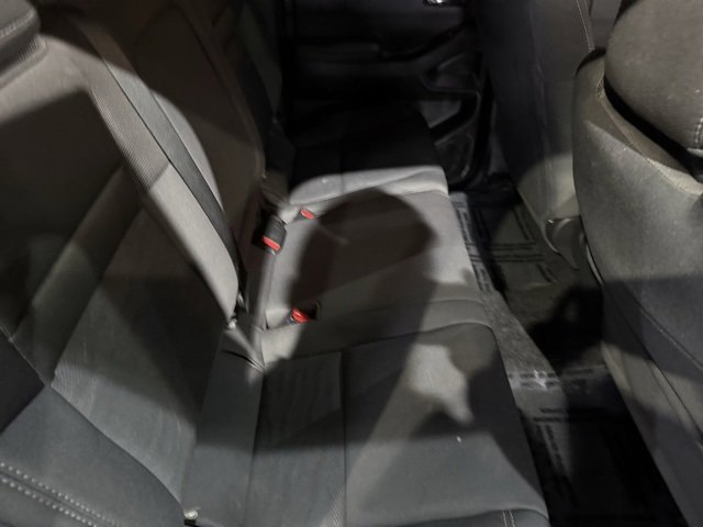 Certified 2024 Nissan Frontier SV image 33