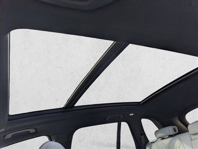 New 2026 BMW X5 xDrive50e w/ Premium Package image 14