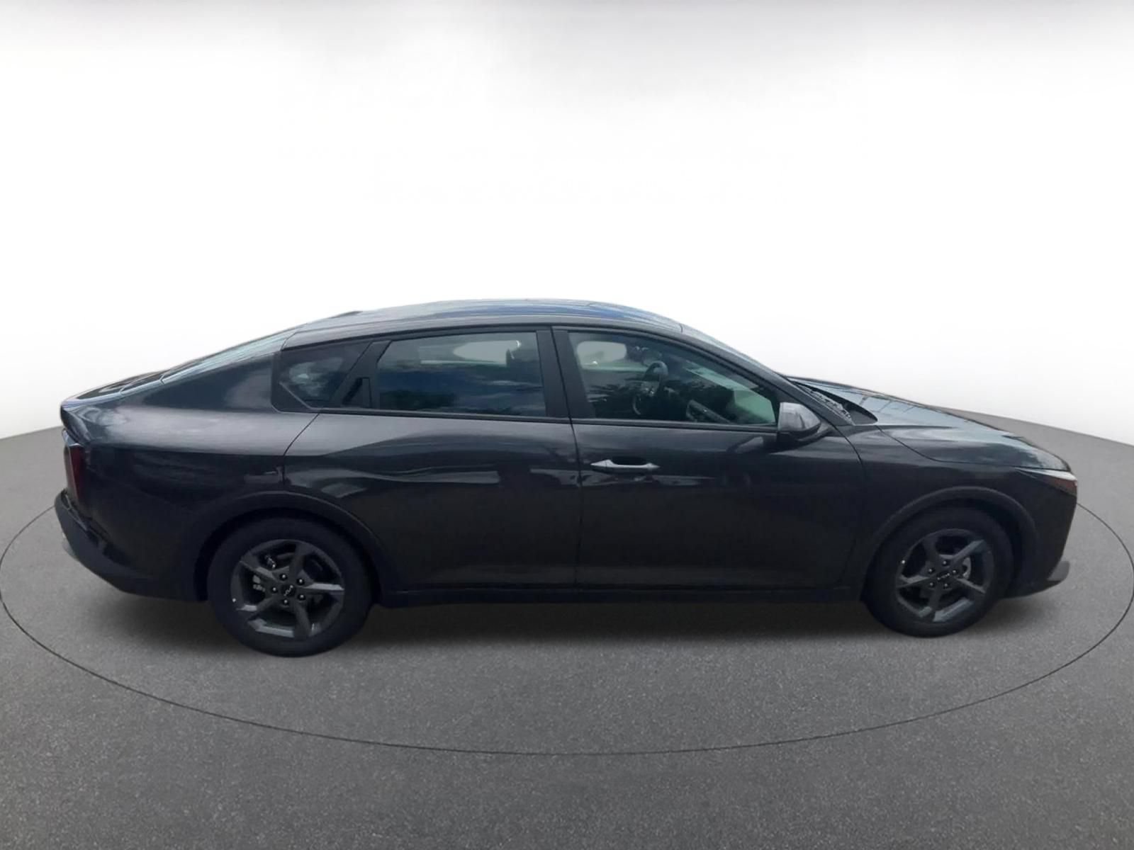 Used 2025 Kia K4 FWD image 15