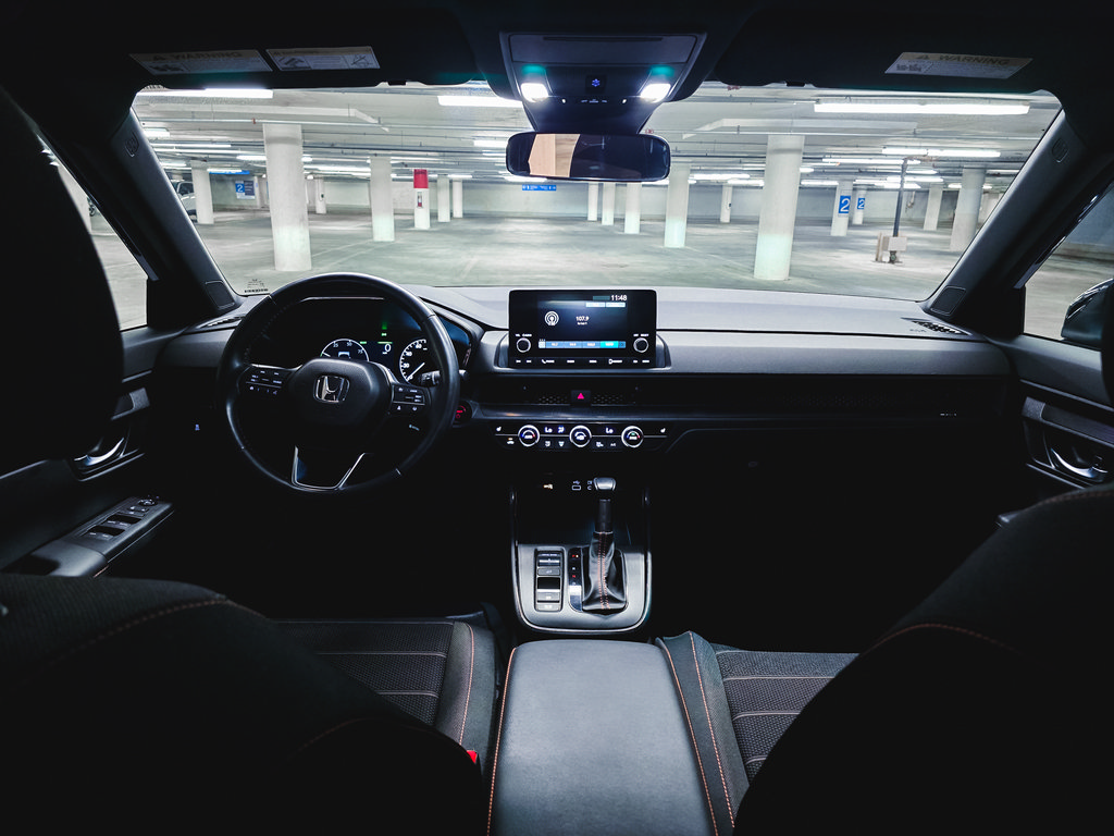 Used 2023 Honda CR-V Sport image 3