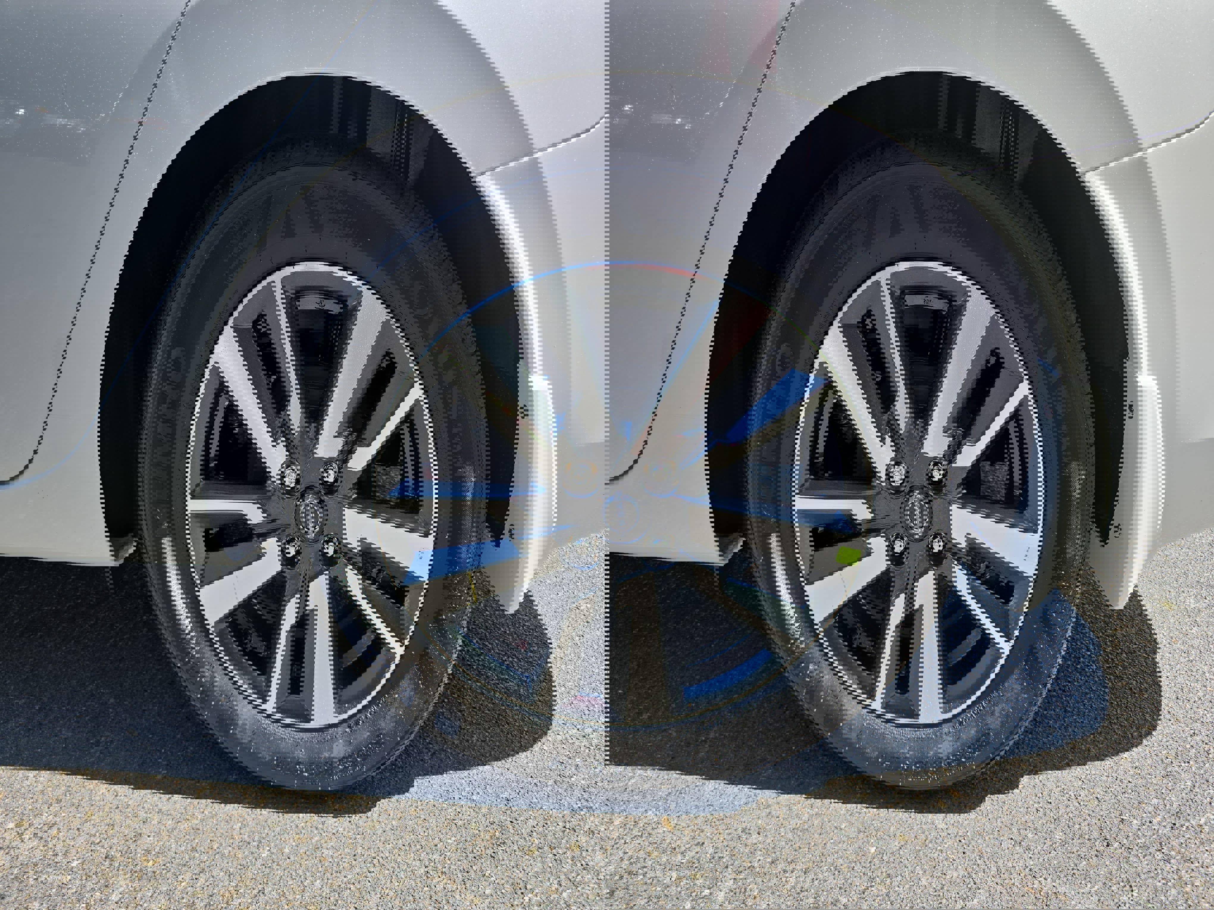 Used 2025 Nissan Versa SV w/ Trunk Package image 32