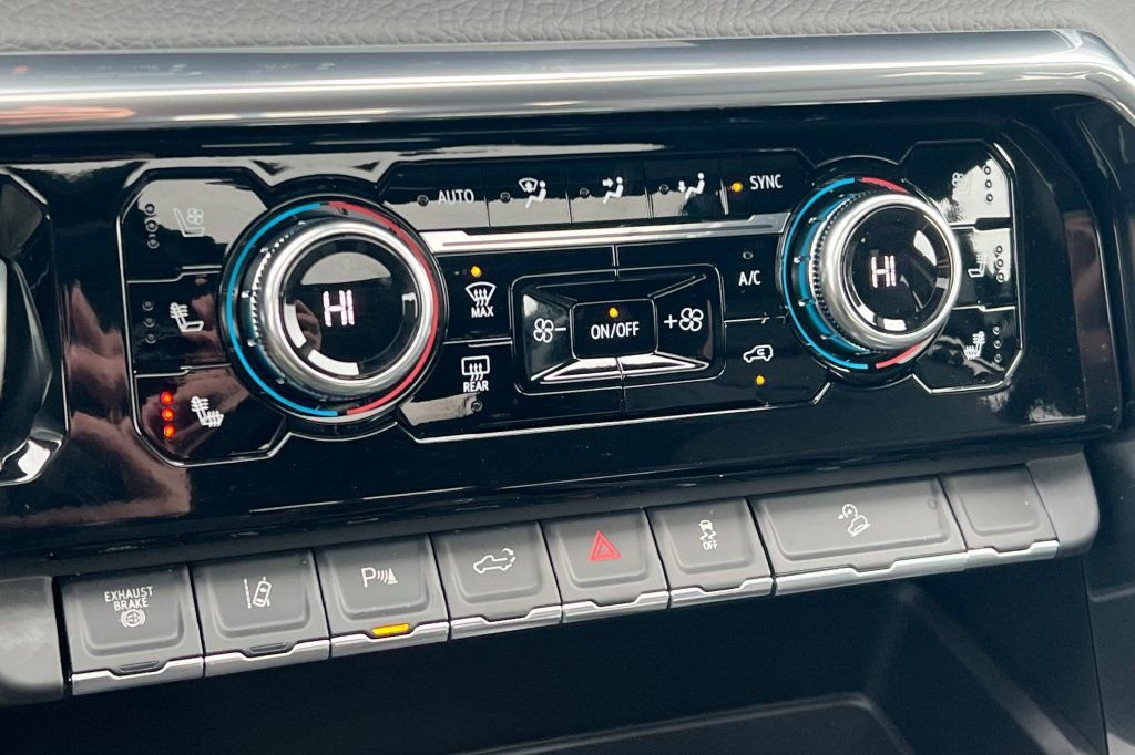 New 2026 GMC Sierra 2500 Denali w/ Technology Package image 17