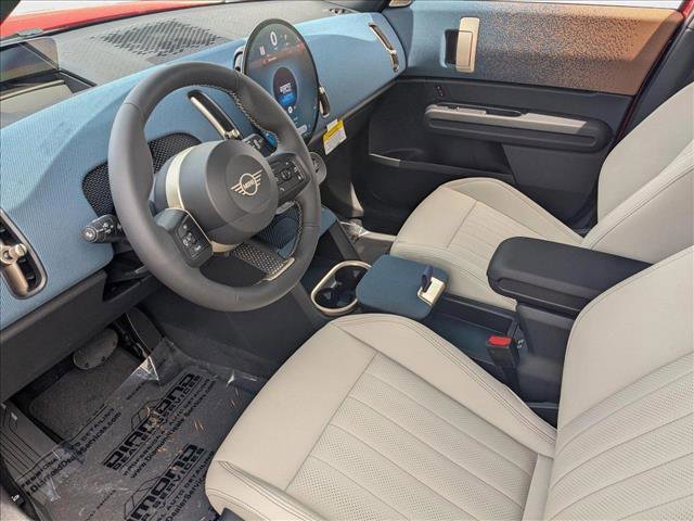 Used 2025 MINI Cooper Countryman S w/ Comfort Package Max image 3
