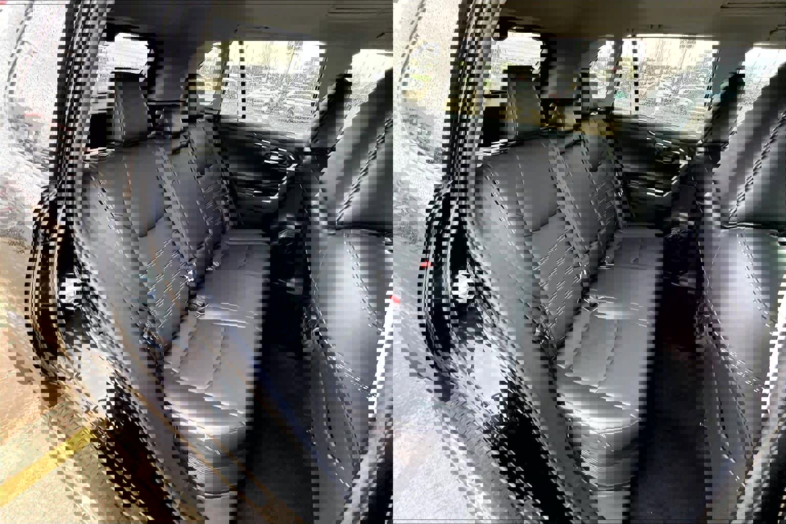 Used 2021 Toyota RAV4 Limited image 21