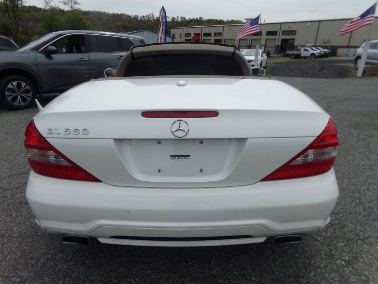 Used 2009 Mercedes-Benz SL 550 image 13