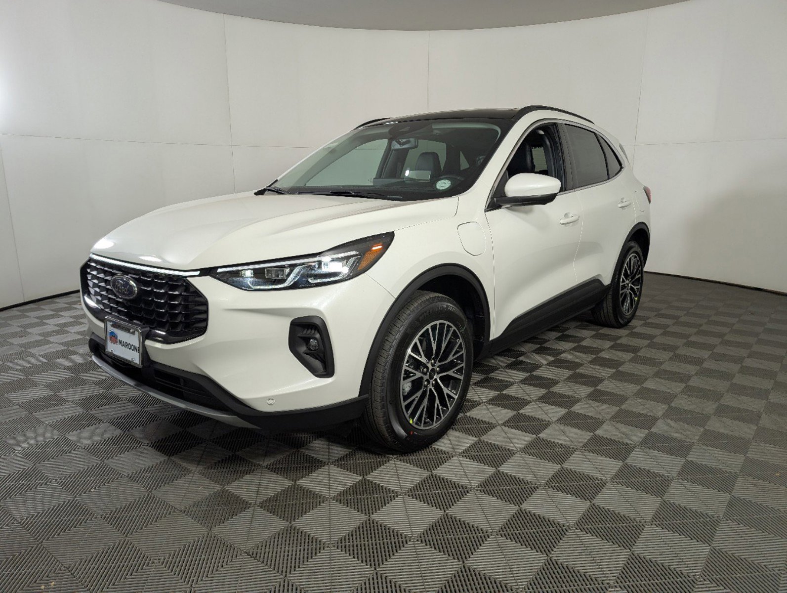 New 2025 Ford Escape SE w/ PHEV Premium Package image 3