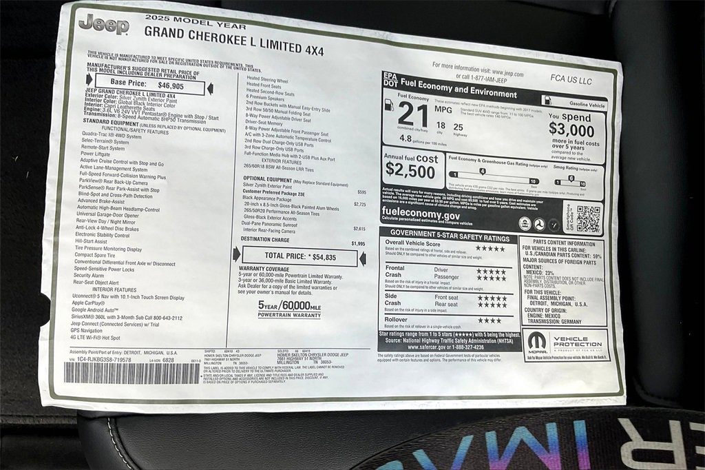 New 2025 Jeep Grand Cherokee L Limited w/ Black Appearance Package image 14