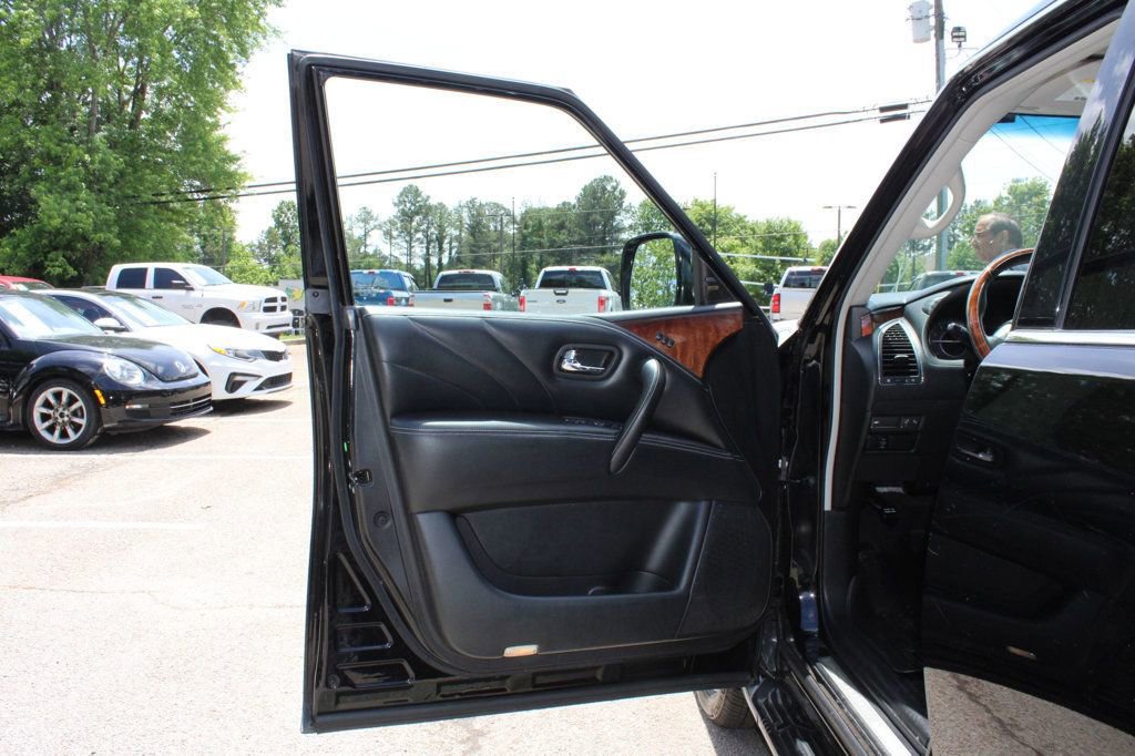 Used 2017 INFINITI QX80 2WD w/ Deluxe Technology Package image 12