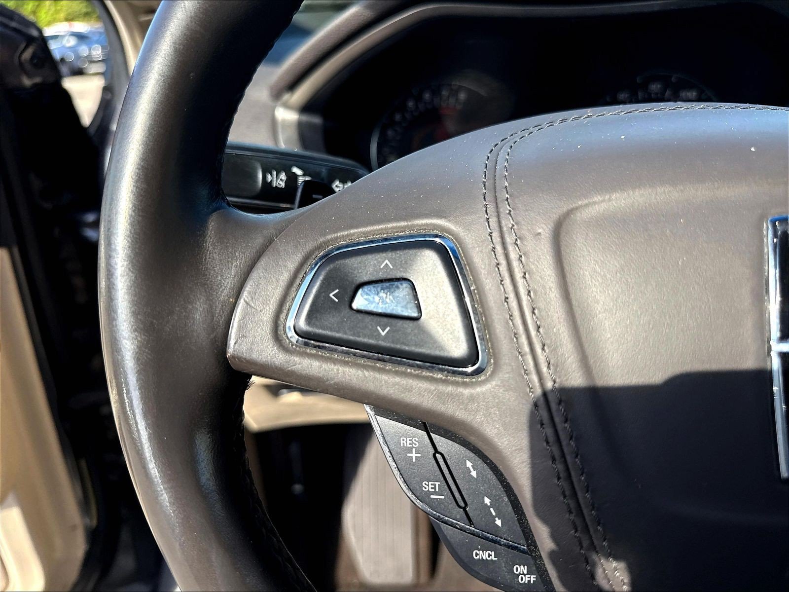 Used 2020 Lincoln MKZ Reserve w/ Elements Package FWD image 16