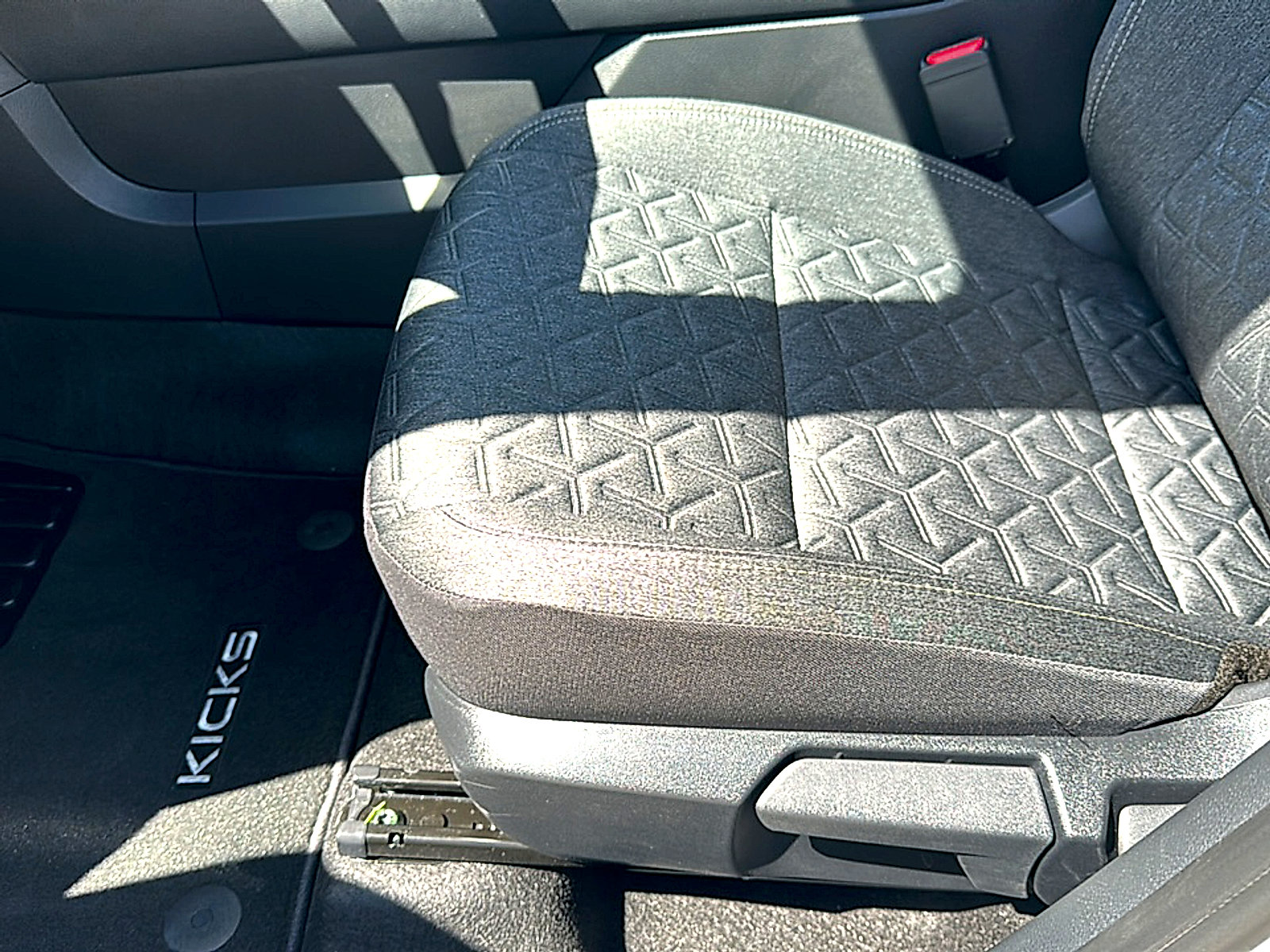 New 2026 Nissan Kicks SV w/ Cold Weather Package image 12