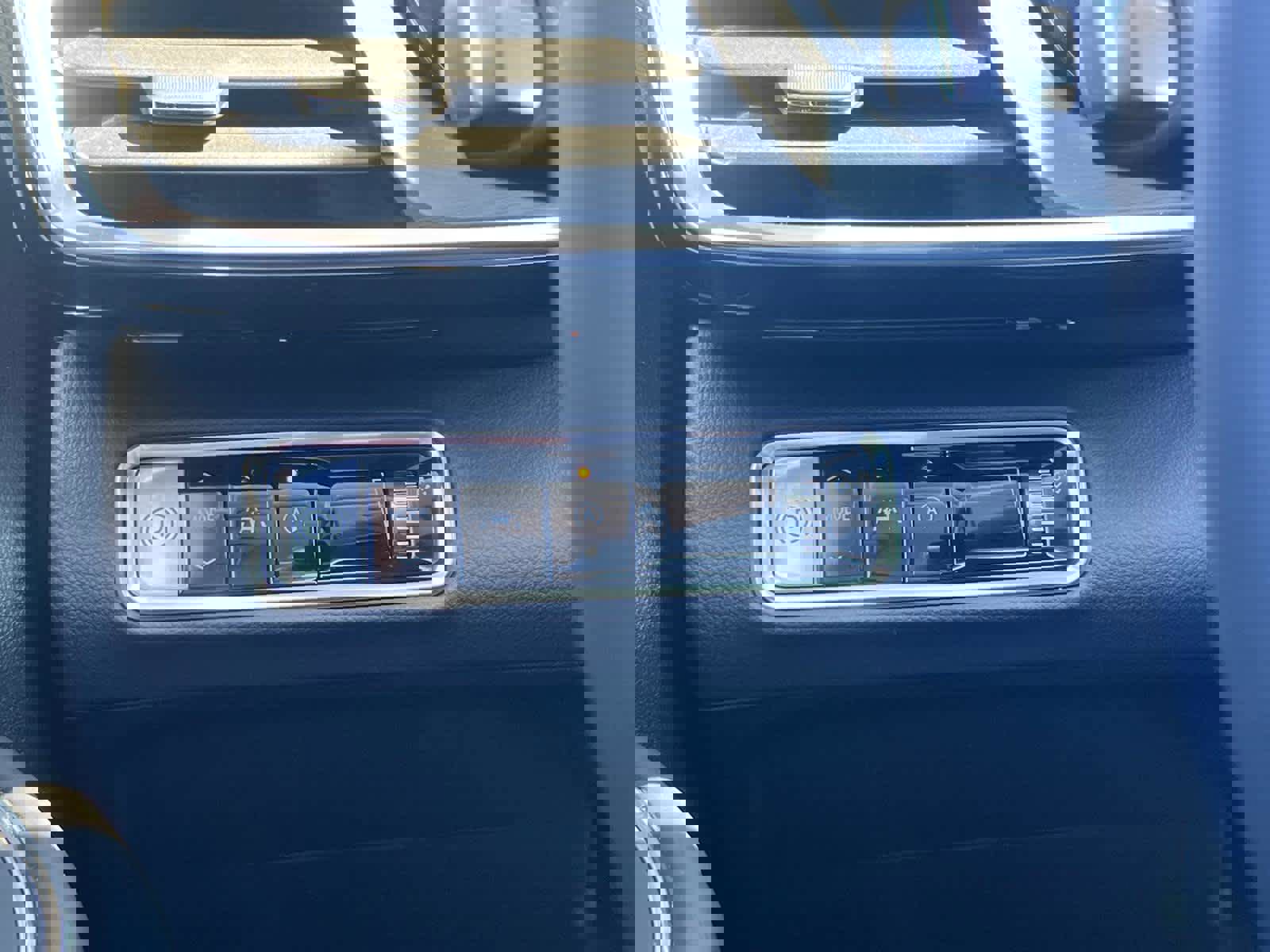 Certified 2025 Buick Envision Preferred image 22