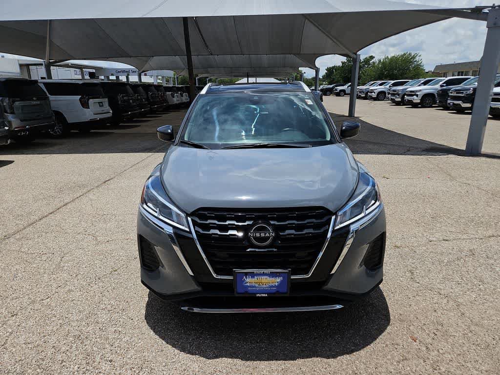 Used 2023 Nissan Kicks SV FWD image 3