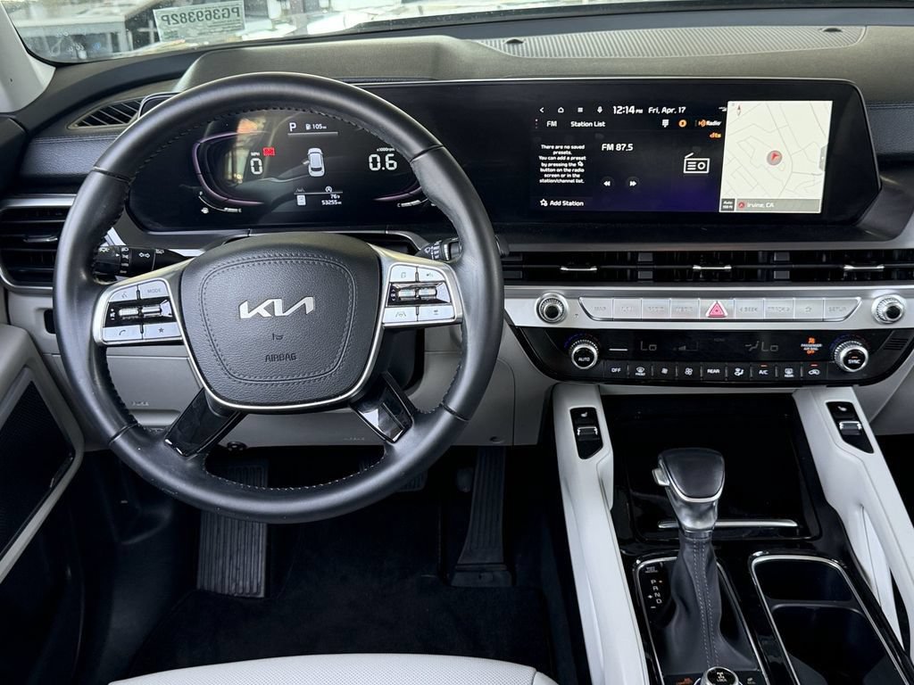Used 2023 Kia Telluride S AWD/4WD image 14