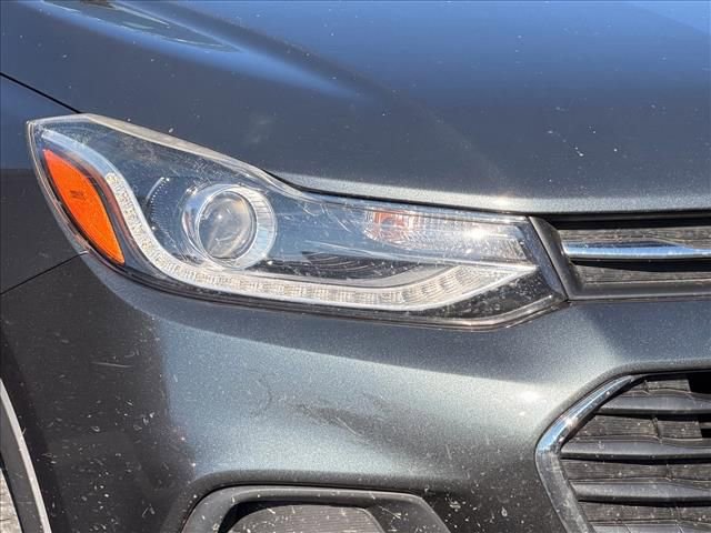 Used 2018 Chevrolet Trax LT w/ LT Convenience Package image 23