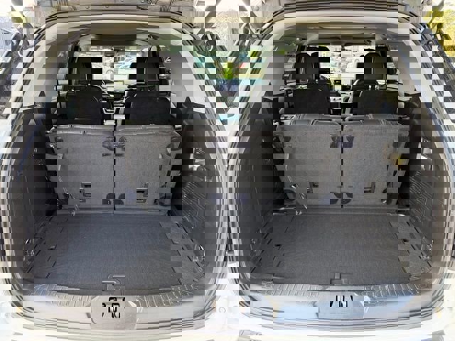 Used 2022 Ford Explorer XLT w/ Equipment Group 202A image 10