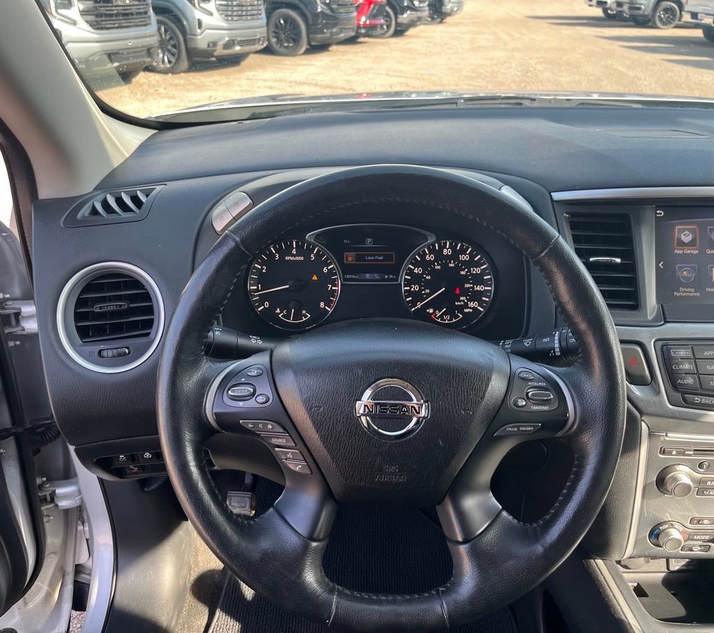 Used 2020 Nissan Pathfinder SL FWD image 20