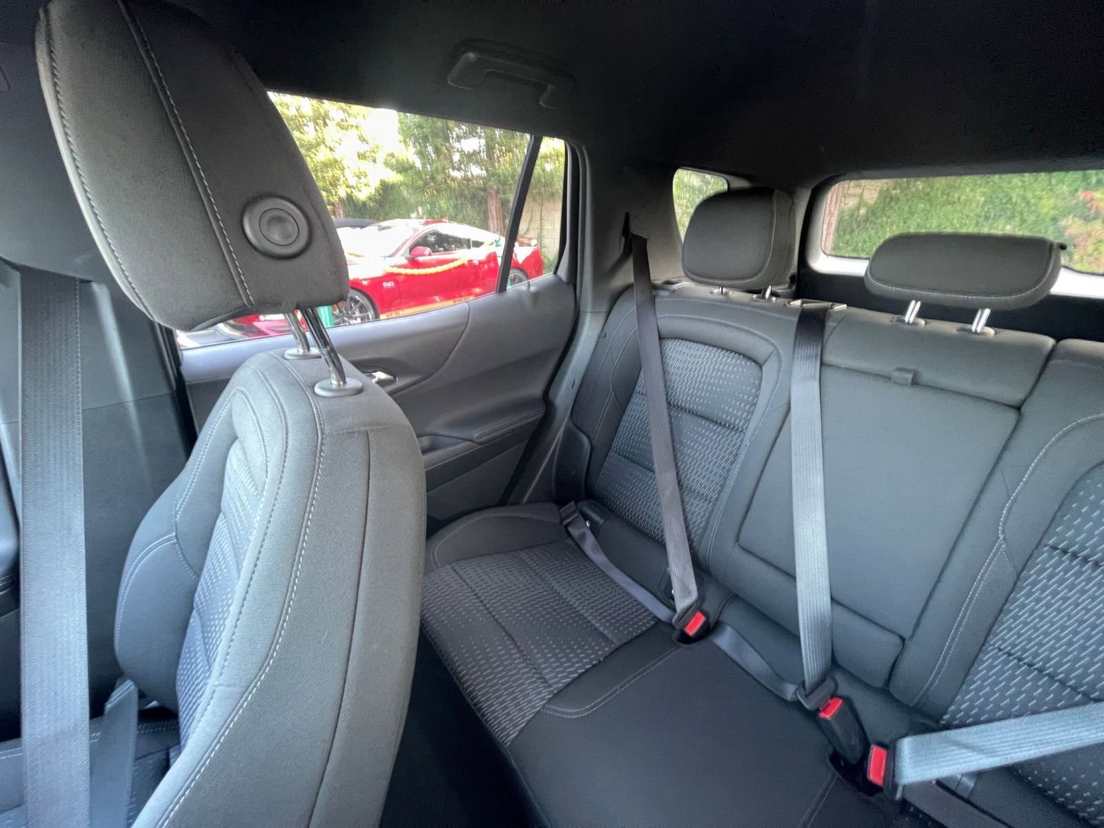 Used 2025 Chevrolet Equinox LT image 40