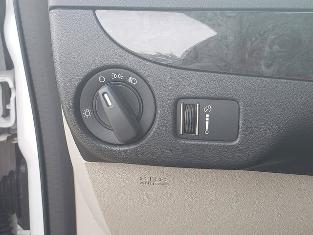 Used 2018 Dodge Grand Caravan SE w/ UConnect Hands-Free Group FWD image 19
