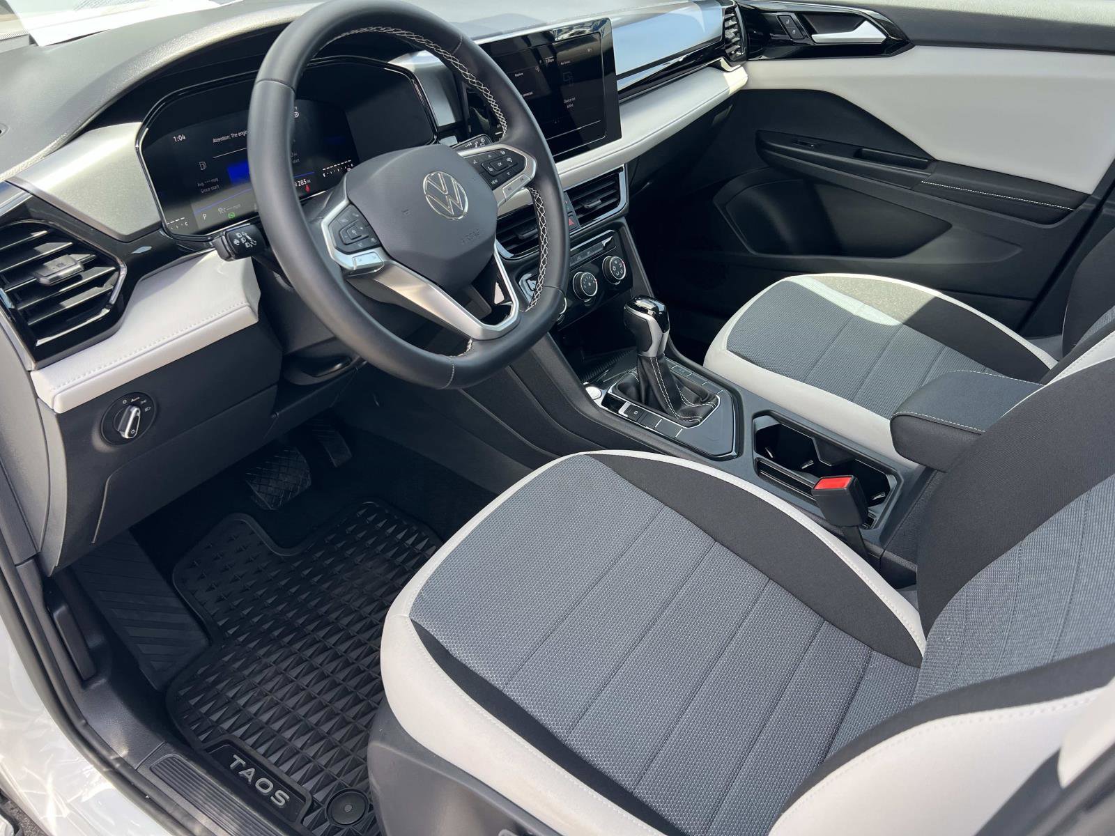 Used 2025 Volkswagen Taos S image 5