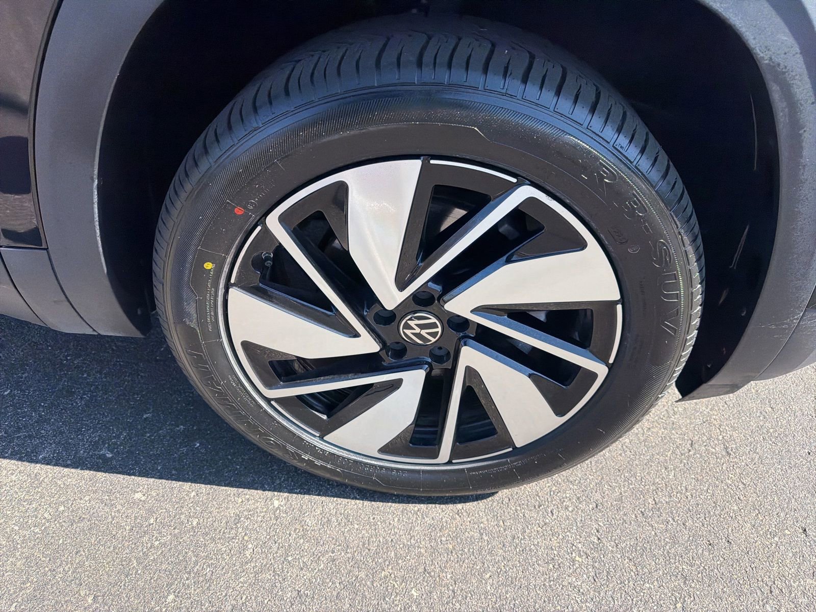 Used 2025 Volkswagen Atlas SE AWD/4WD image 29