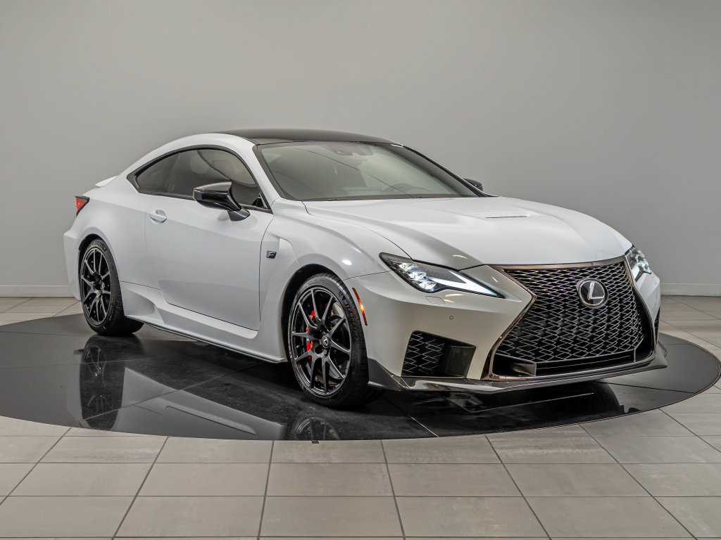 Used 2025 Lexus RC F Final Edition RWD image 3