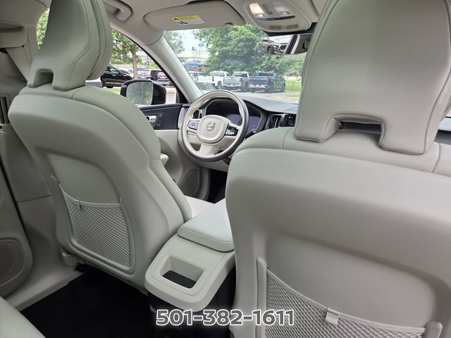 Used 2024 Volvo XC60 B5 Core AWD/4WD image 17