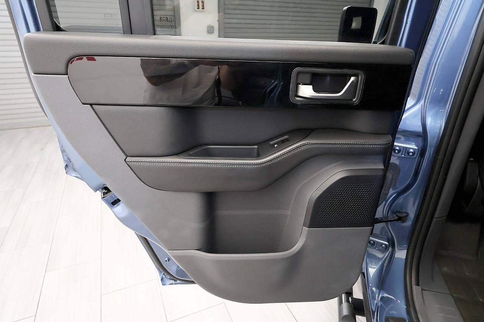 Used 2024 INEOS Grenadier Station Wagon AWD/4WD image 16