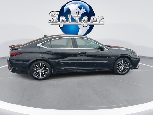 Used 2024 Lexus ES 300h w/ Premium Package image 10